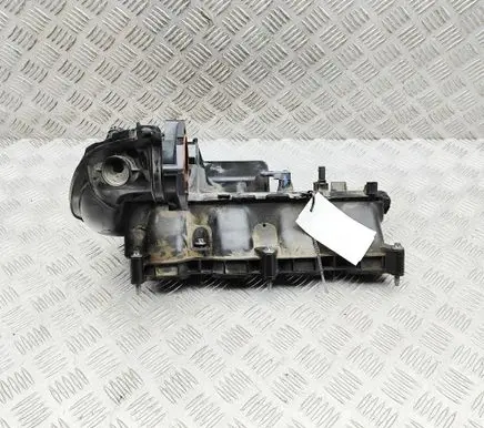 Mercedes-Benz C W205 Intake manifold A2740900037