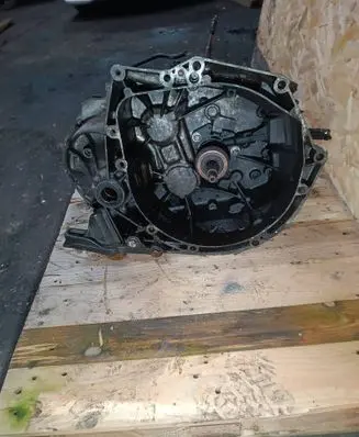 Peugeot 308 Manual 5 speed gearbox 20ea08
