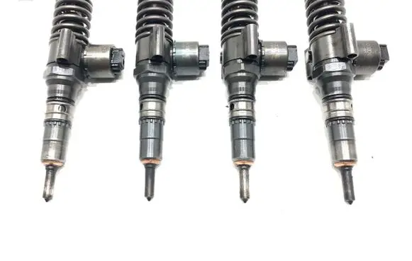 Audi A6 S6 C6 4F Fuel injectors set 03G130073G