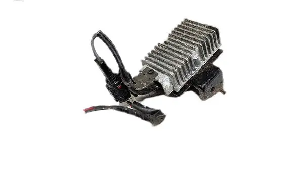 Accelerator throttle pedal