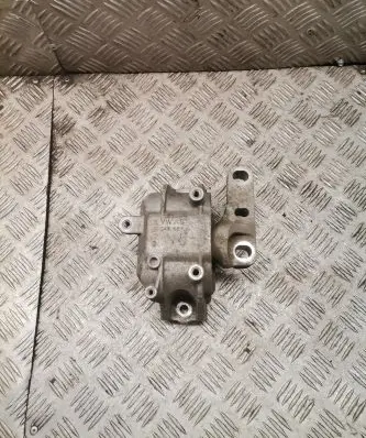 Audi A3 S3 8P Engine mount bracket 1k0199262cb