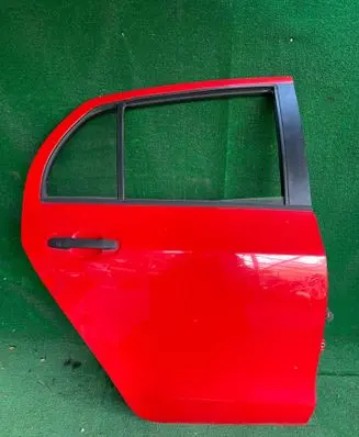 Toyota Yaris Rear door 
