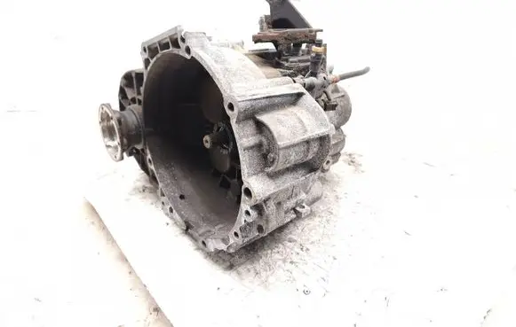 Volkswagen PASSAT B7 Manual 6 speed gearbox NFU