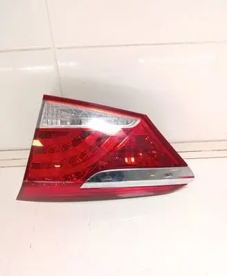 Hyundai i40 Tailgate rear/tail lights 924043Z000