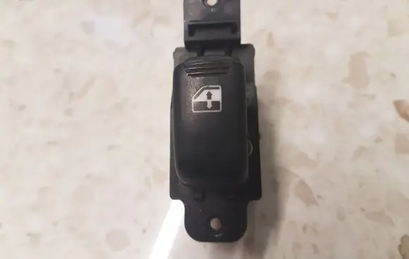 Hyundai Santa Fe Electric window control switch 935753C010 9358026100