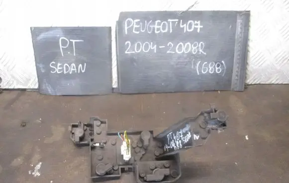 Peugeot 407 Rear/tail lights set 