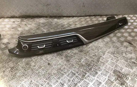BMW 5 G30 G31 G38 Panel trim 9378022