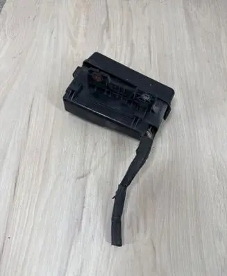 Toyota Corolla Verso AR10 Fuse module 9008087019 9008087012