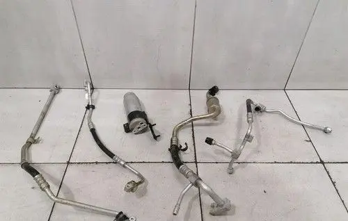 Ferrari FF Air conditioning (A/C) pipe/hose 82913600