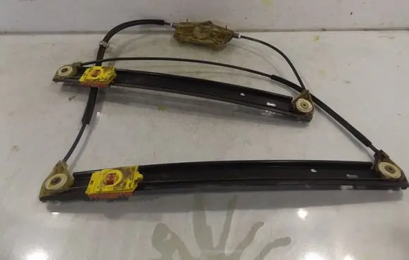 Audi A6 S6 C6 4F Front window lifting mechanism without motor 4F0837462A