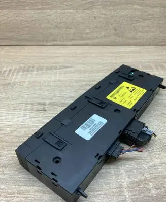 BMW 5 E60 E61 Parking (PDC) sensor switch 6985748 13580660Used WithPlug