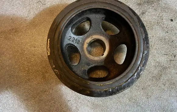 Mercedes-Benz ML W164 Crankshaft pulley 2218
