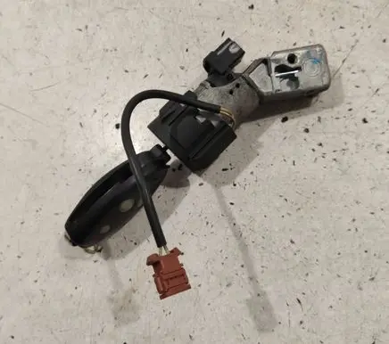 Citroen C5 Ignition lock 9648445180