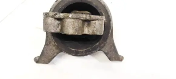 Opel Zafira B Engine mount bracket 90539246