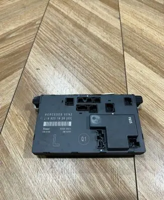 Mercedes-Benz CLS C219 Door control unit/module 2198201926 00005021
