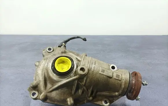 BMW M3 Front differential 8635860