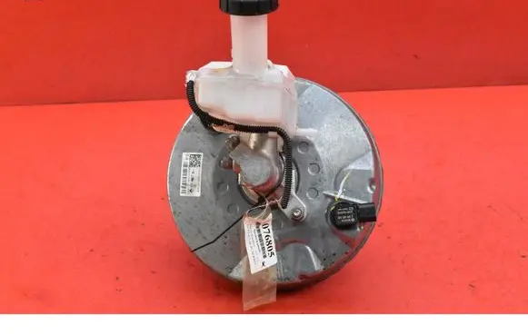 Dacia Sandero Brake booster 472101095R