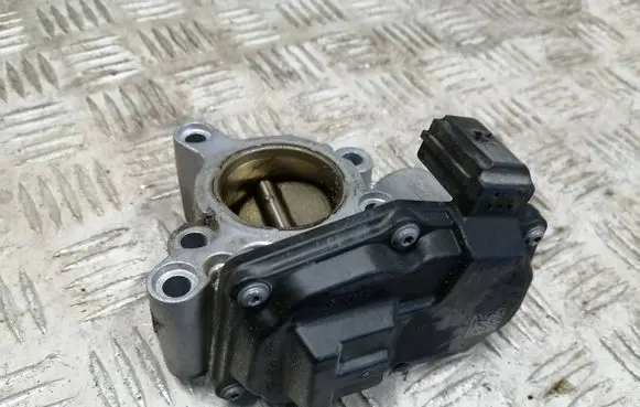 Ford Focus Throttle valve 50989011