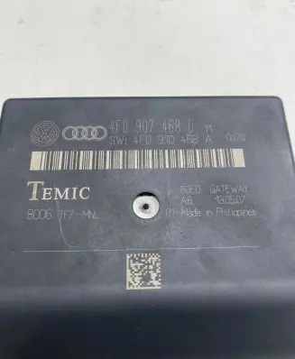 Audi A6 S6 C6 4F Gateway control module 4F0907468D