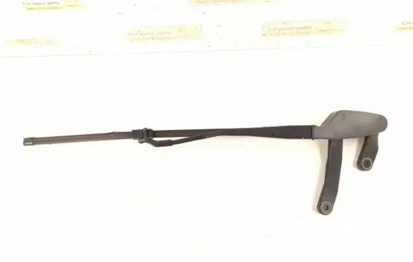 Mercedes-Benz C W204 Front wiper blade arm 2048201544 A2048201544
