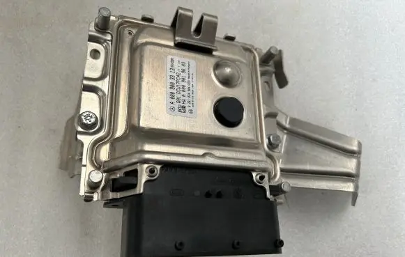 Mercedes-Benz GLC X253 C253 Adblue control unit A0009003313