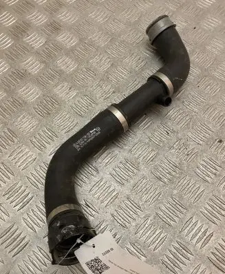 Mercedes-Benz C W205 Engine coolant pipe/hose A2055017184