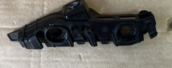 Volkswagen PASSAT B8 Front bumper mounting bracket 3G0807049