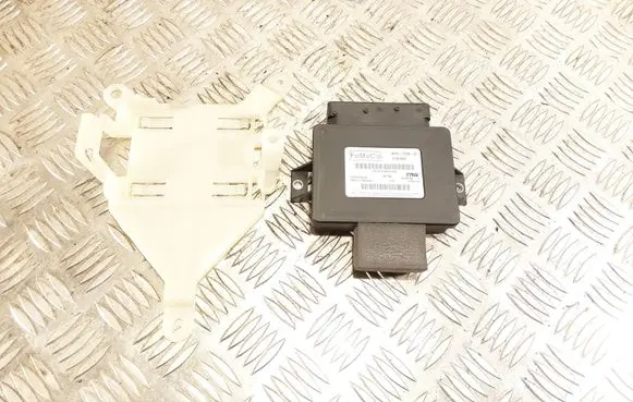 Volvo S60 Hand brake control module 31341542