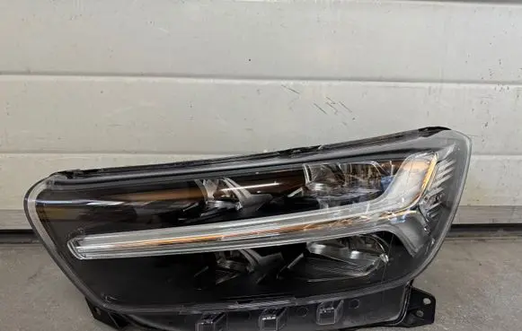 Volvo XC40 Headlight/headlamp 32342456 2108231786