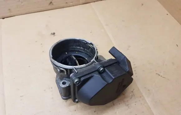 Volkswagen Eos Throttle valve 03G128063A