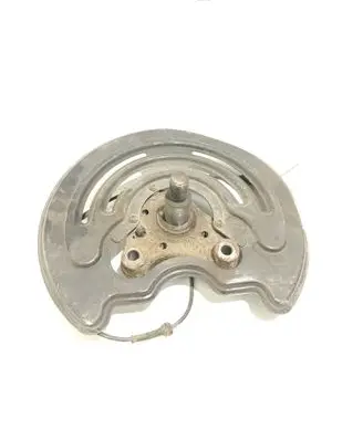 Rear wheel hub