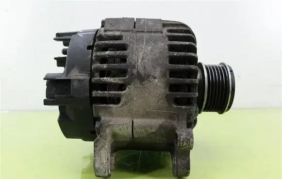 Seat Altea Generator/alternator 06F903023C