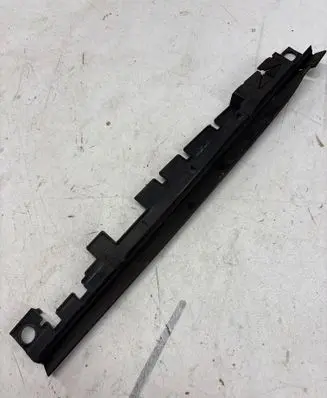 Audi A5 Intercooler air guide/duct channel 8W0121292B