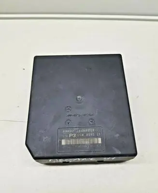 Renault Megane III Fuse module 284B68372R nr4804