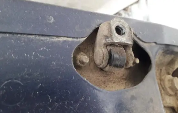 Ford Focus Rear door check strap stopper