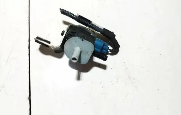 Valve vacuum