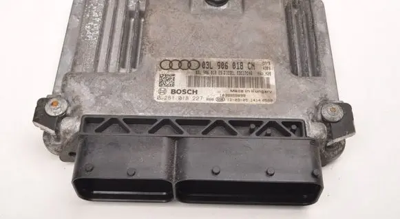 Audi Q3 8U Engine control unit/module ECU 03L906018CN