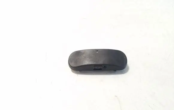 Windshield washer spray nozzle