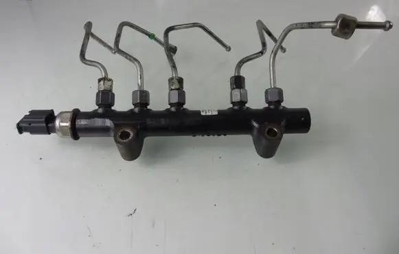 Citroen C4 II Fuel main line pipe 9684753080
