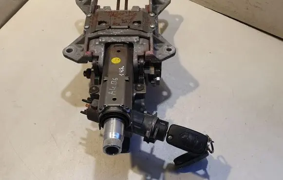 Steering wheel axle set