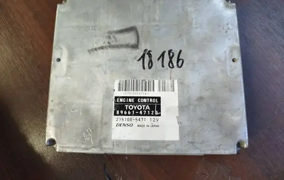 Toyota Prius (XW20) Engine control unit/module 8966147120 2751005471