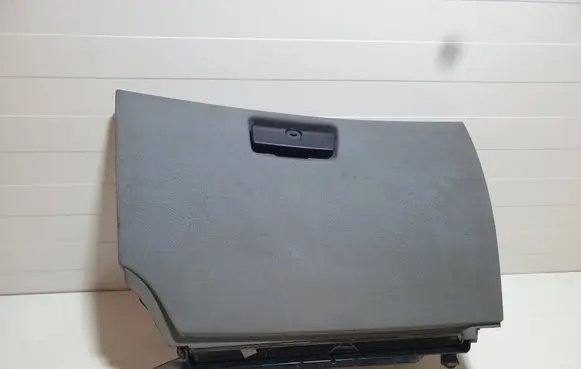 BMW X5 E53 Glove box 8408845