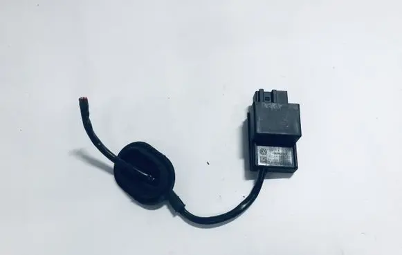 Seat Ibiza IV (6J,6P) Fuel pump relay 1K0906093H