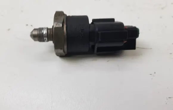 Fuel pressure sensor