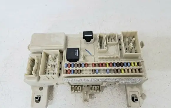 Volvo V50 Fuse module 31254903