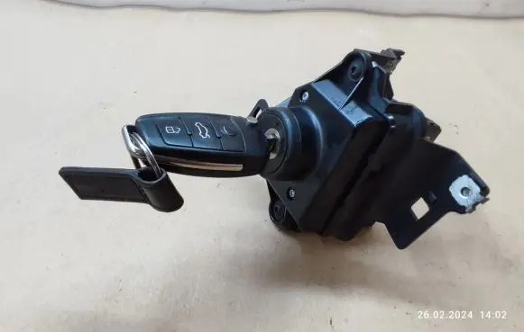 Audi Q7 4L Ignition lock 