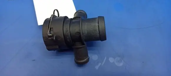 Audi A4 S4 B8 8K Engine coolant pipe/hose 8K0122293B