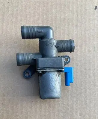 Renault Fluence Thermostat 212309571R