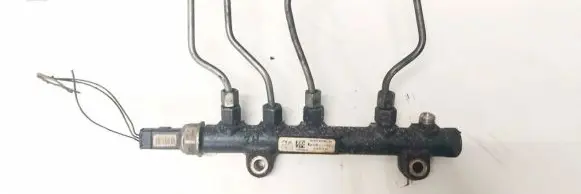 Volvo S80 Fuel main line pipe 9685297580 28497z01
