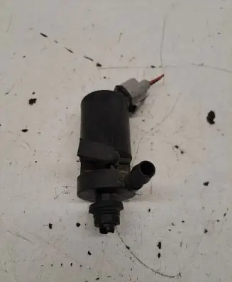 Toyota Land Cruiser (HDJ90) Windshield washer spray nozzle 3670575730